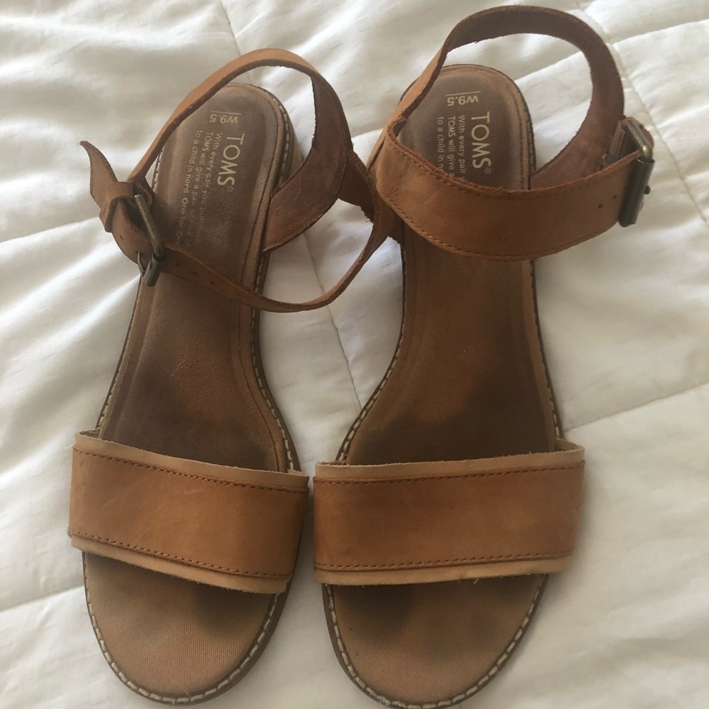 Toms Sandals Size 9.5w
